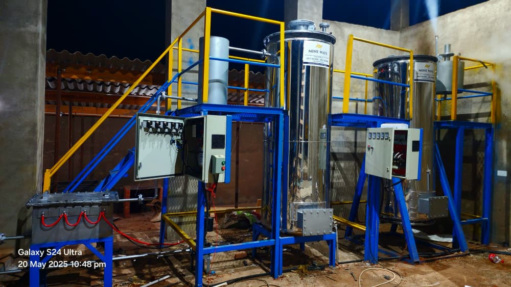 Low pressure and high pressure elution boilers in stainless steel with control panels